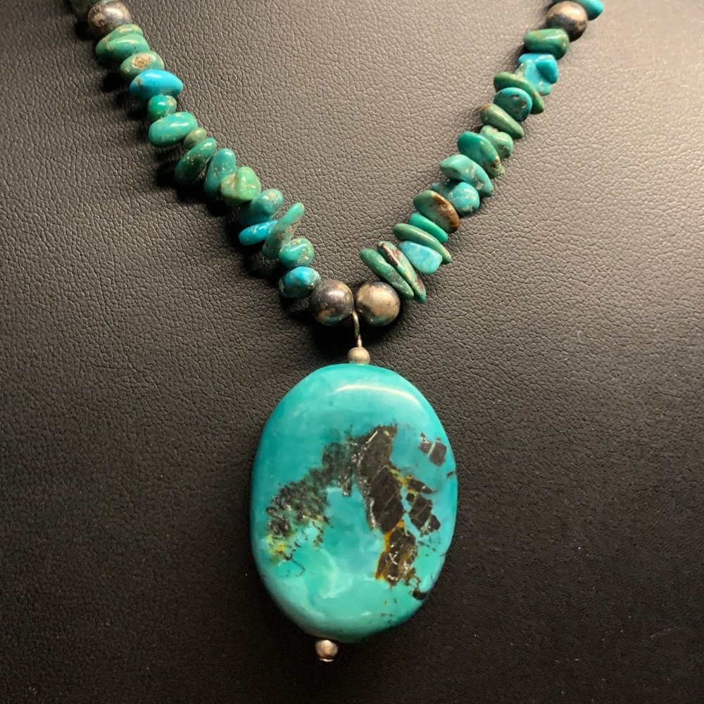 Sterling Silver 925 Turquoise Nugget Chip Necklace with Large Oval Pendant 16"